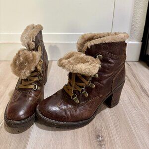 Born 100% real shearling high-heel hiking boot